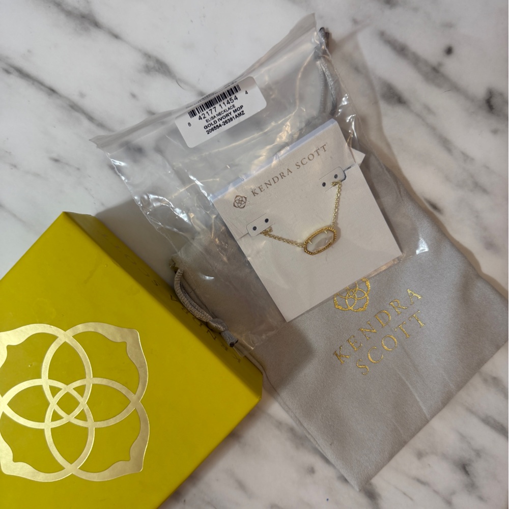 Kendra Scott Gold necklace